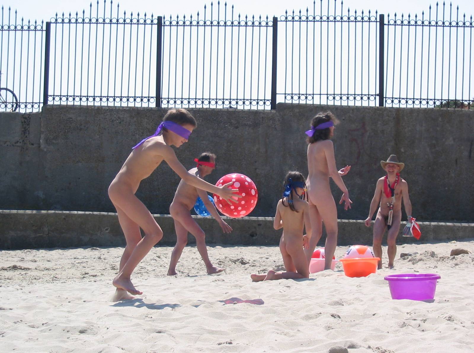 Beach Wall Kids Ball Game - Family Nudism Gallery - 2