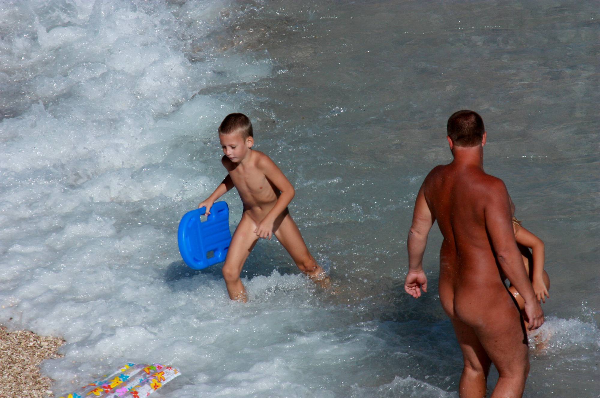 Pure Nudism Images Nudist Kid Family Floaters - 2