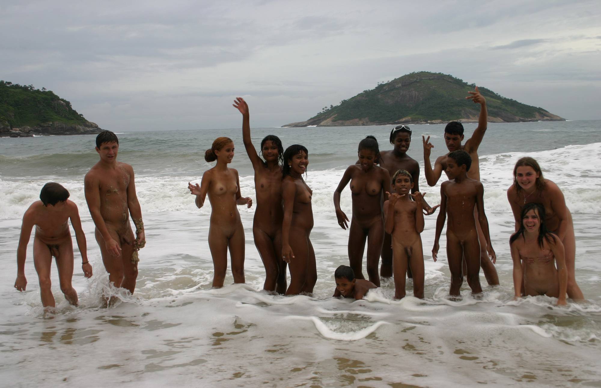 Pure Nudism Gallery Brazilian Coastal Splashes - 2