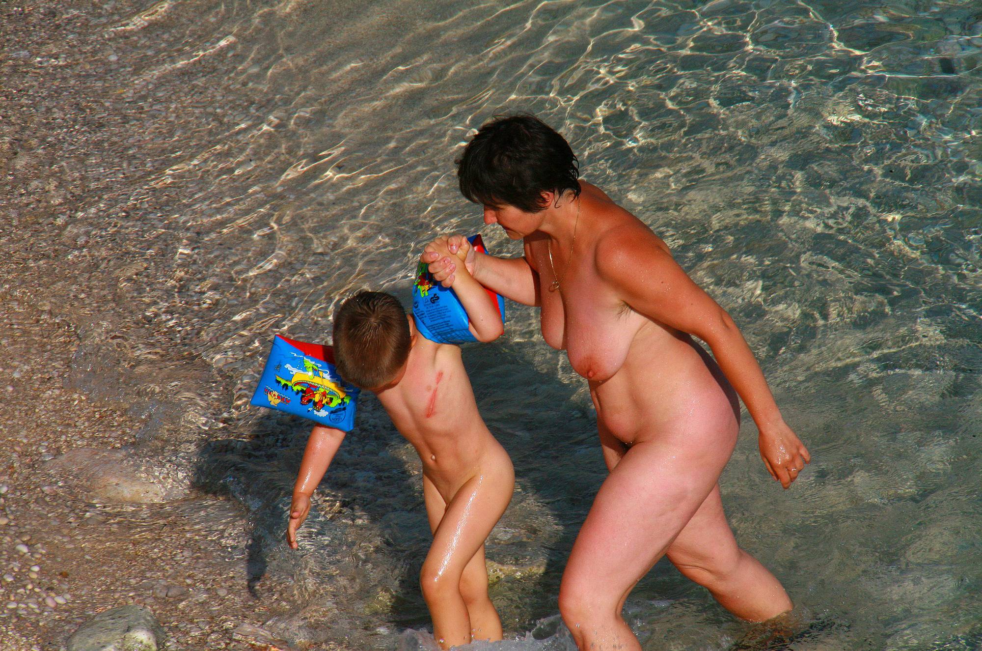 Uka FKK Water Parenting Family Nudists - 2